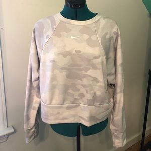 Nike cameo sweatshirt